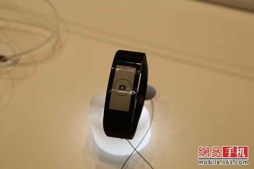 ces2015索尼展台 主推智能手表 手环